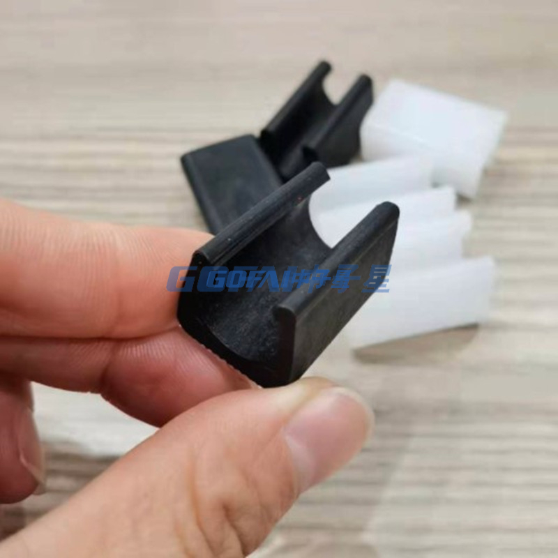 8mm 10mm 12mm 14mm 16mm Plastic Floor Protectors Furniture Pipe Clamp Tube Clip Feet on Sled Chair Glides Round Tube Saddle Feet