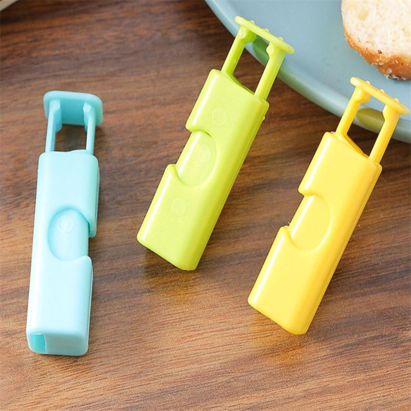 plastic bag clips